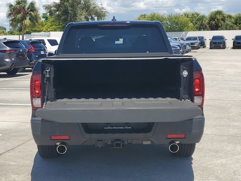 Used 2024 Honda Ridgeline Sport image 9