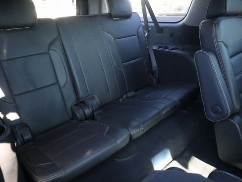 Certified 2020 GMC Yukon XL Denali w/ Denali Premium Package image 12