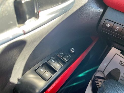 Used 2020 Toyota Camry XSE image 22