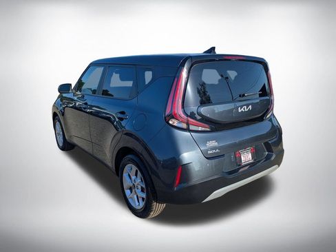 Used 2024 Kia Soul LX w/ Option Group 015 FWD image 5