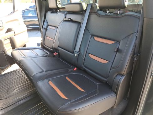 Used 2019 GMC Sierra 1500 AT4 w/ AT4 Premium Package image 13