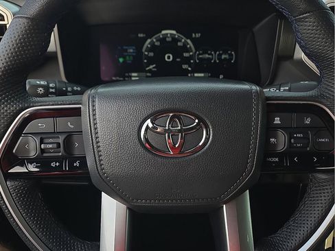 Used 2025 Toyota Tundra Platinum image 20