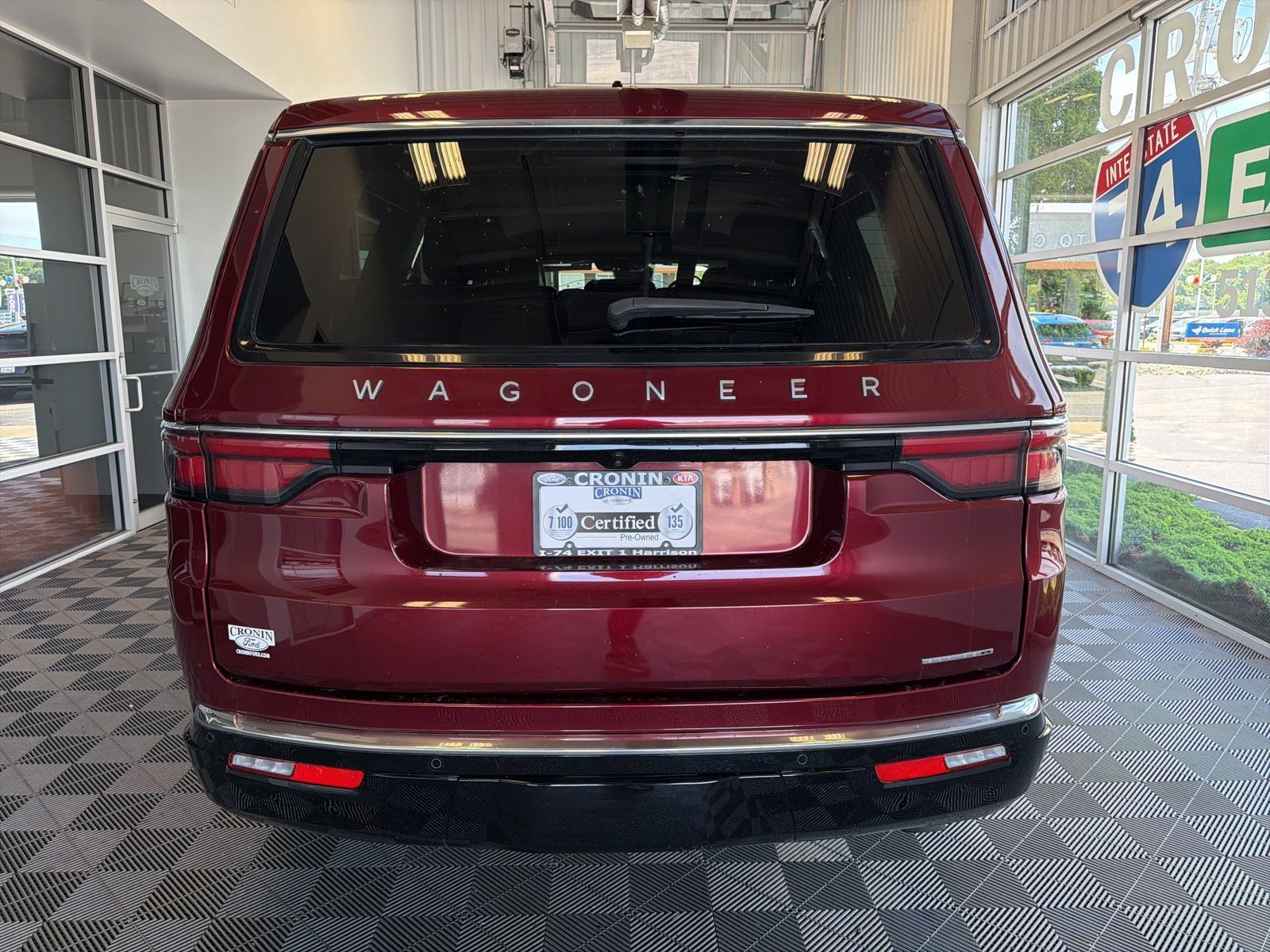 Used 2024 Jeep Wagoneer Series II AWD/4WD image 5