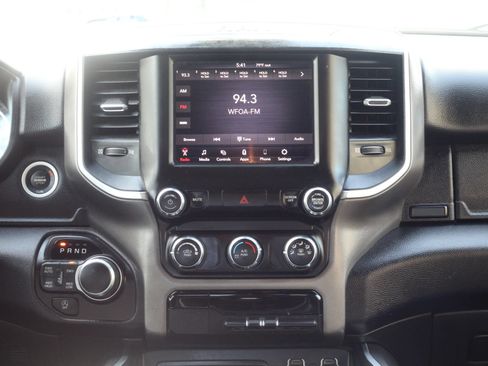 Used 2019 RAM 1500 Big Horn AWD/4WD image 18