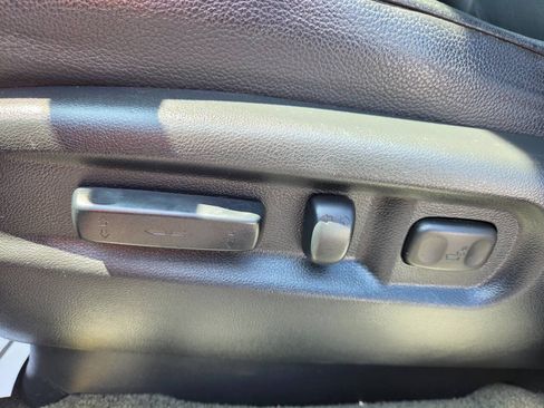 Used 2015 Honda Pilot Touring image 18