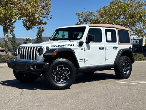 Used 2022 Jeep Wrangler Unlimited Rubicon 4xe image 2