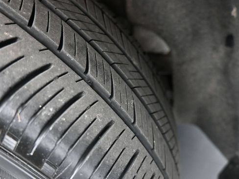Certified 2024 Honda HR-V LX image 26