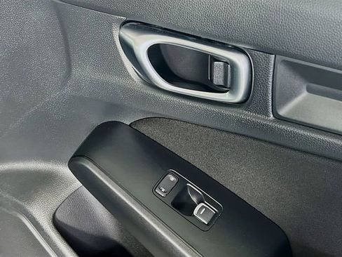 Used 2025 Honda Civic Sport image 32