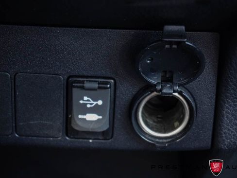 Used 2018 Toyota RAV4 XLE image 32