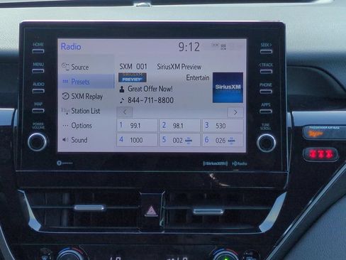 Used 2024 Toyota Camry XLE FWD image 13