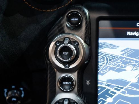 Used 2018 McLaren 720S RWD image 28