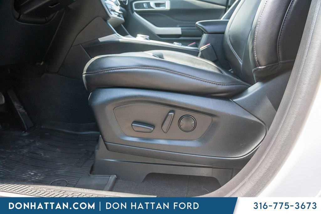 Used 2023 Ford Explorer XLT w/ Equipment Group 202A AWD/4WD image 18