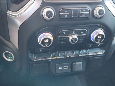 Used 2021 GMC Sierra 1500 Elevation image 21