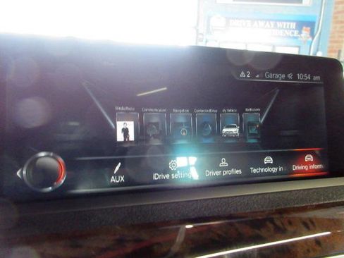 Used 2017 BMW 330i xDrive Sedan w/ Premium Package image 35