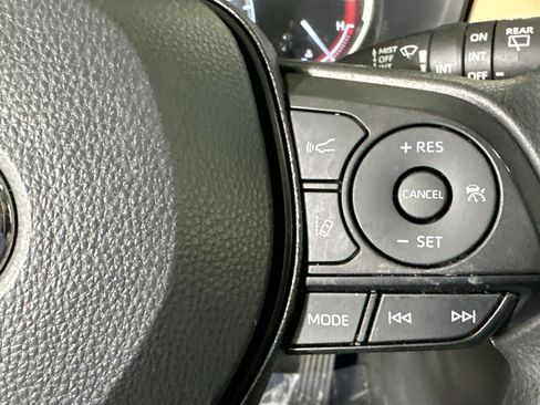 Used 2023 Toyota RAV4 XLE w/ Convenience Package image 17