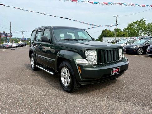 Used 2011 Jeep Liberty Sport AWD/4WD image 7