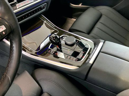 Used 2020 BMW X5 xDrive40i w/ Premium Package image 16