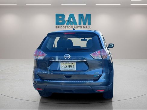 Used 2014 Nissan Rogue S image 6