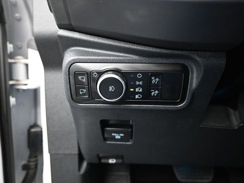 Used 2025 Ford Bronco Badlands image 12