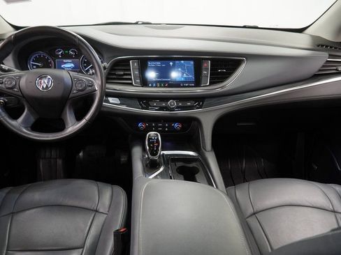 Used 2021 Buick Enclave Essence w/ Sport Touring Edition image 25