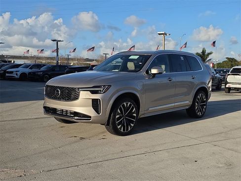 New 2026 Volvo XC90 T8 Plus w/ Protection Package Premier image 3