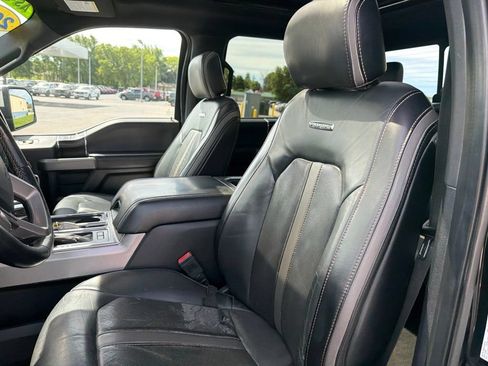 Used 2019 Ford F150 Platinum w/ Equipment Group 701A Luxury AWD/4WD image 11