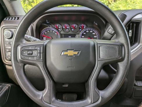 Used 2023 Chevrolet Silverado 1500 Custom AWD/4WD image 25