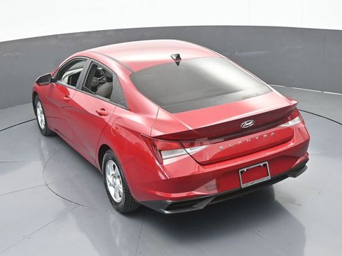 Used 2022 Hyundai Elantra SE w/ Cargo Package image 45