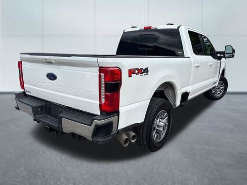 Used 2023 Ford F350 Lariat w/ Lariat Ultimate Package AWD/4WD image 4