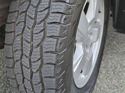 Used 2011 Honda Pilot EX image 19