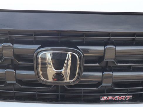 Used 2024 Honda Ridgeline Sport image 32
