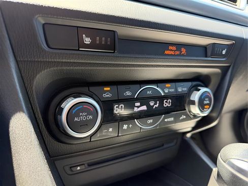 Used 2014 MAZDA MAZDA3 s Grand Touring FWD image 47
