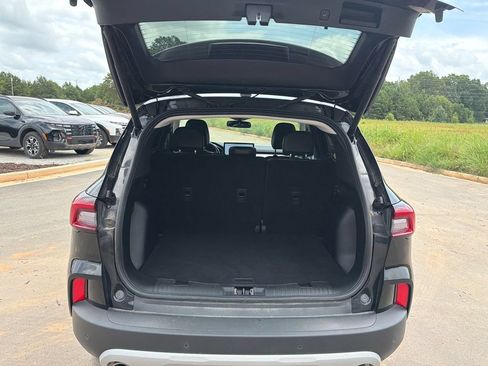 Used 2024 Ford Escape Platinum AWD/4WD image 18