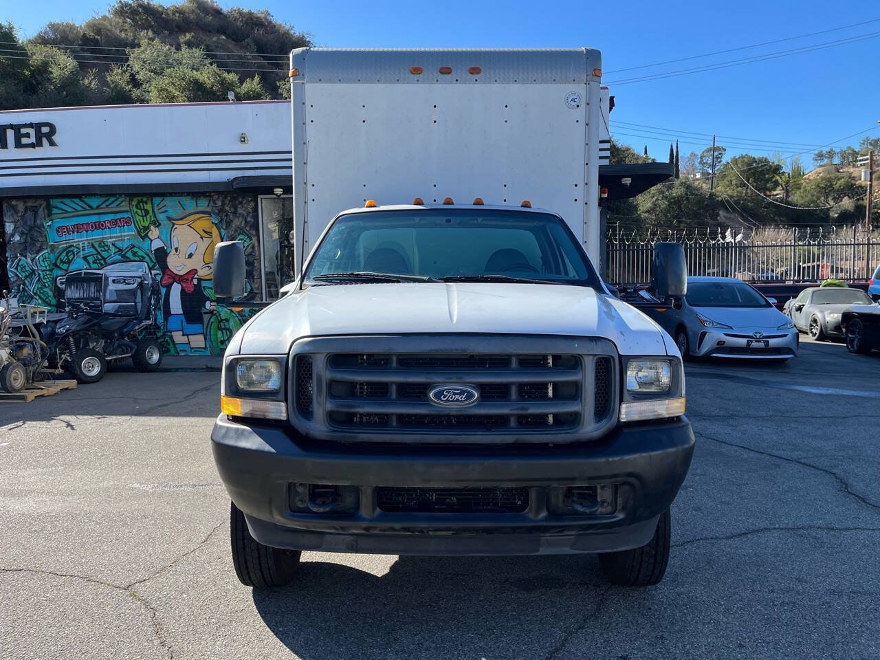 Used 2002 Ford F450 2WD Regular Cab Super Duty image 3