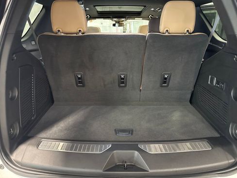 Used 2023 Chevrolet Tahoe Premier AWD/4WD image 47