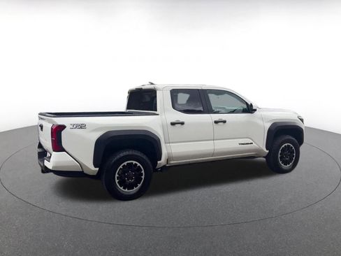Used 2025 Toyota Tacoma TRD Off-Road image 16