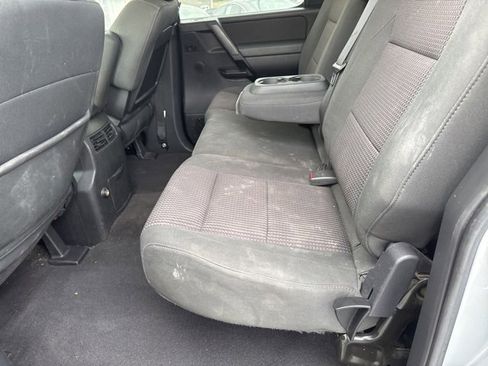 Used 2008 Nissan Titan SE image 10