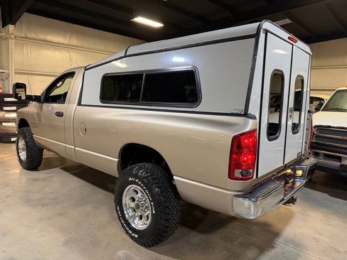 Used 2004 Dodge Ram 2500 Truck SLT w/ Off-Road Group AWD/4WD image 3