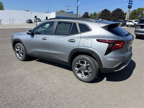 New 2026 Chevrolet Trax LT w/ Driver Confidence Package image 3