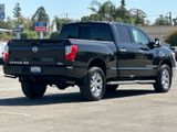 Used 2017 Nissan Titan SV image 4