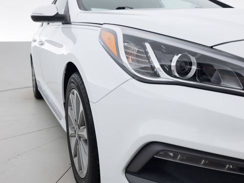 Used 2017 Hyundai Sonata Limited w/ Tech Package 03 FWD image 11