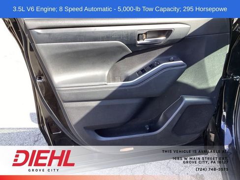 Used 2022 Toyota Highlander XLE AWD/4WD image 20