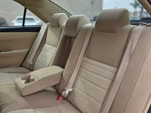 Used 2015 Toyota Camry LE image 18