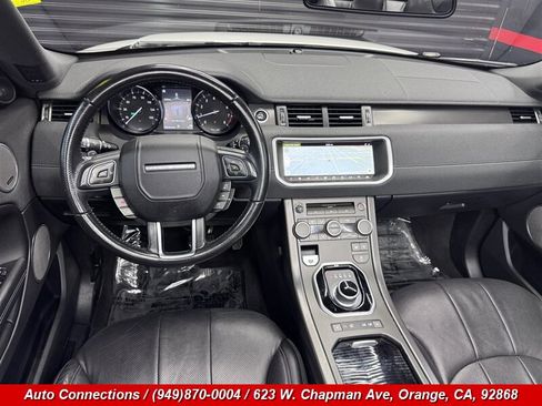 Used 2018 Land Rover Range Rover Evoque SE Dynamic AWD/4WD image 16