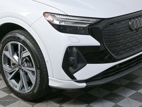 Certified 2023 Audi Q4 e-tron Prestige w/ Black Optic Package image 37