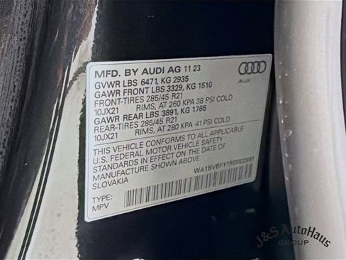 Used 2024 Audi Q8 Premium Plus w/ Premium Plus Package image 39