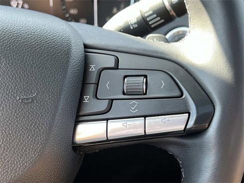 Certified 2022 Cadillac XT4 Premium Luxury w/ Enhanced Visibility Package image 25