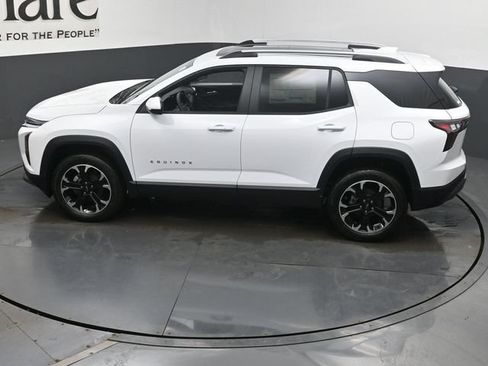 New 2026 Chevrolet Equinox LT w/ LPO, Floor Liner Package FWD image 21