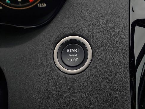 Used 2024 Jaguar E-PACE R-Dynamic SE image 18