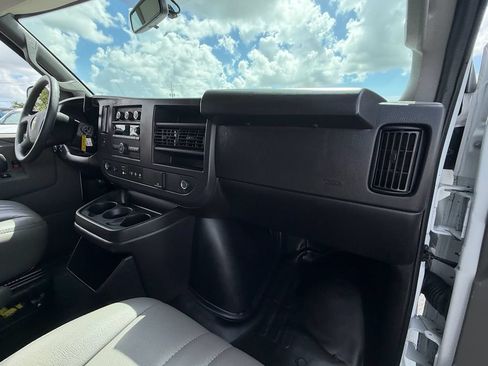 Certified 2024 Chevrolet Express 2500 RWD image 17